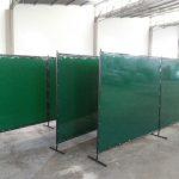 divisoria-movel-biombo-hospitalar-em-pvc-sanfonado